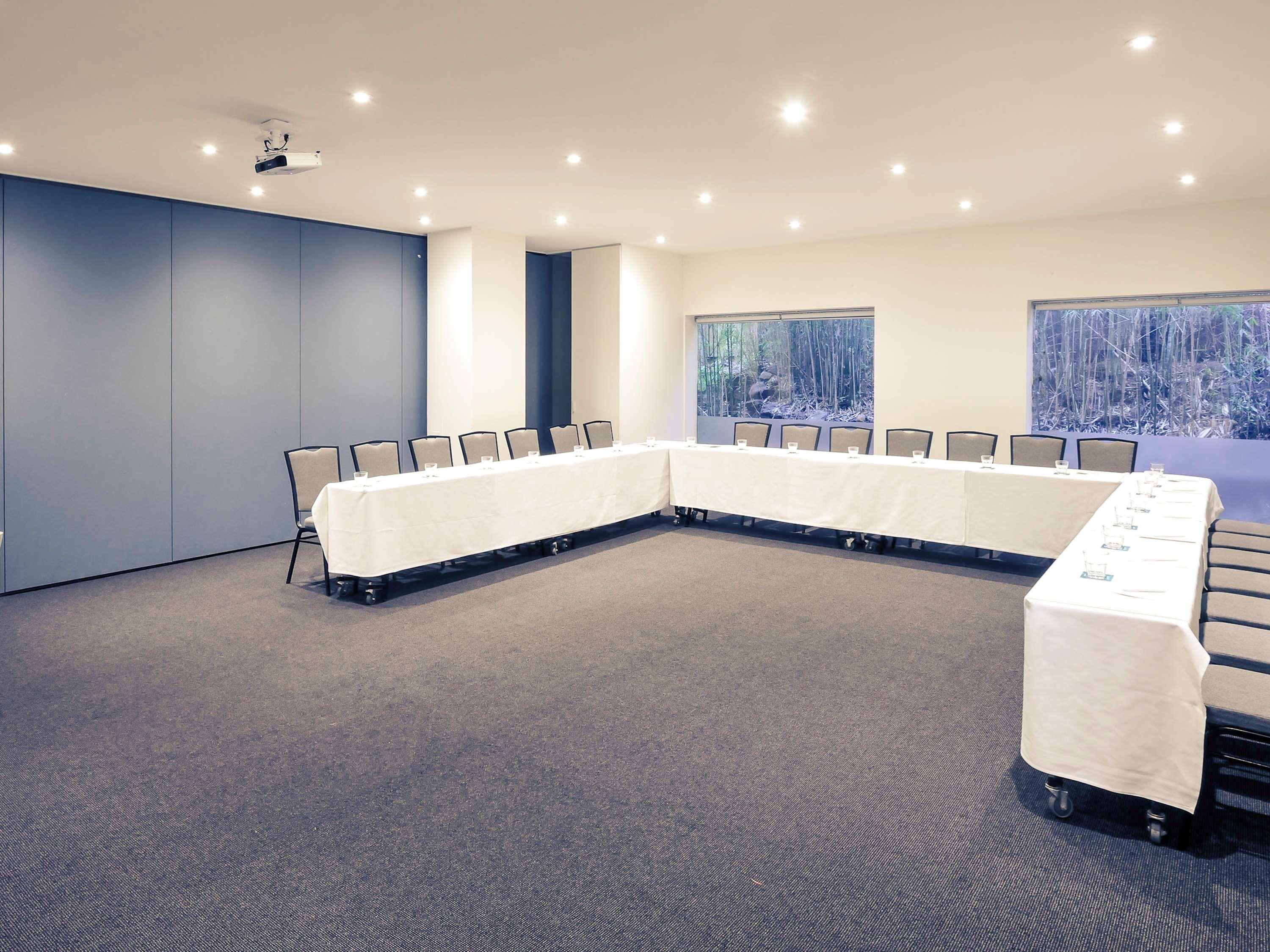 Mercure North Melbourne Exterior photo