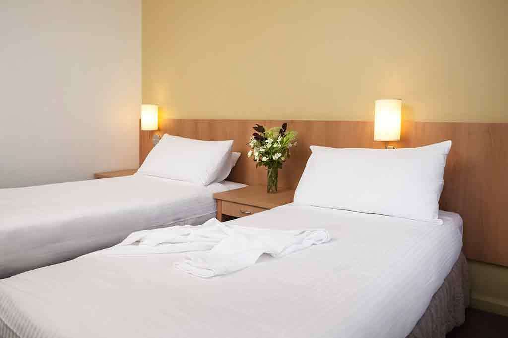 Mercure North Melbourne Room photo