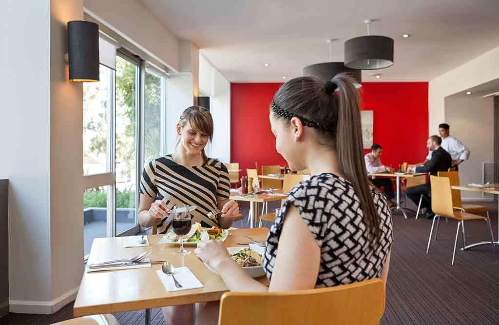 Mercure North Melbourne Restaurant photo